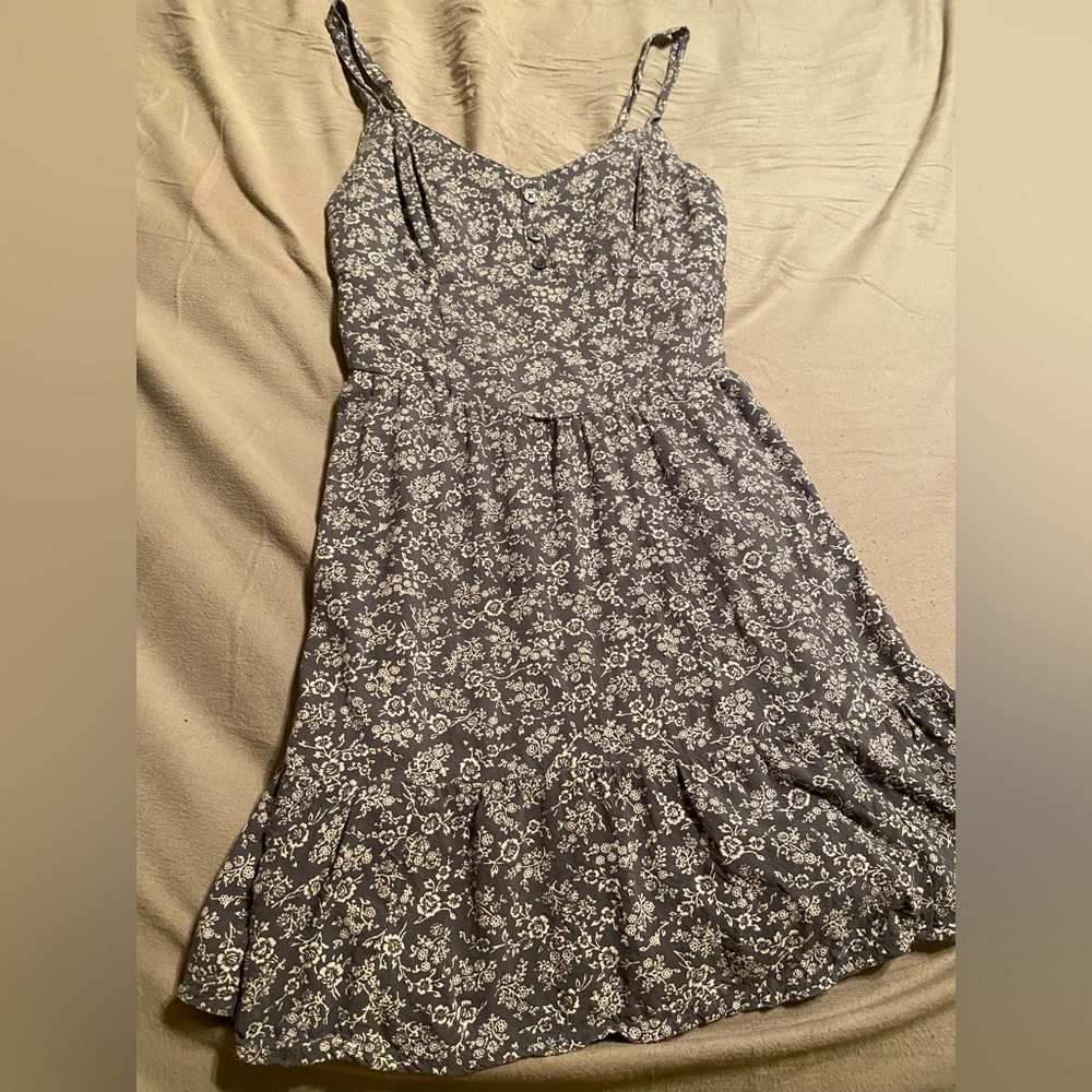Hollister Button Front Gray Floral Dress